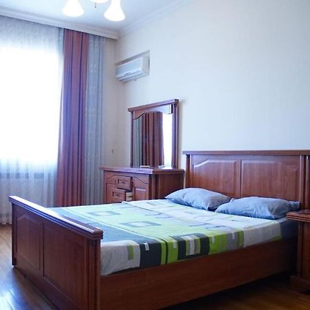 Nizami Street Appartement Bakoe Buitenkant foto