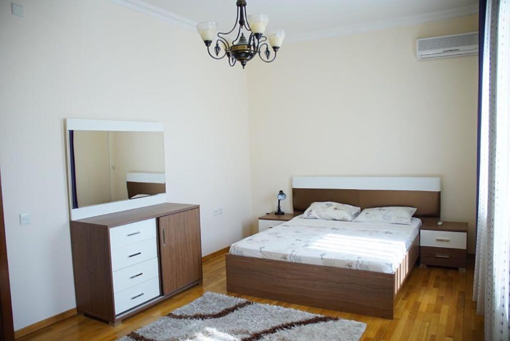 Nizami Street Appartement Bakoe Buitenkant foto