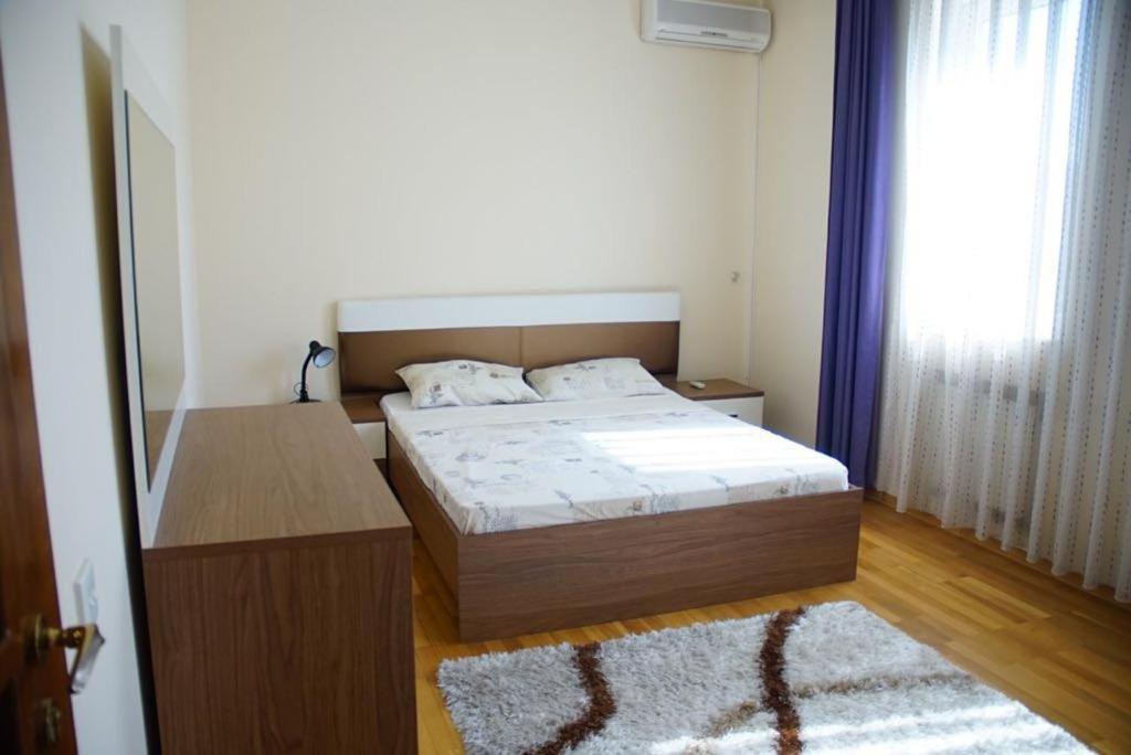 Nizami Street Appartement Bakoe Buitenkant foto